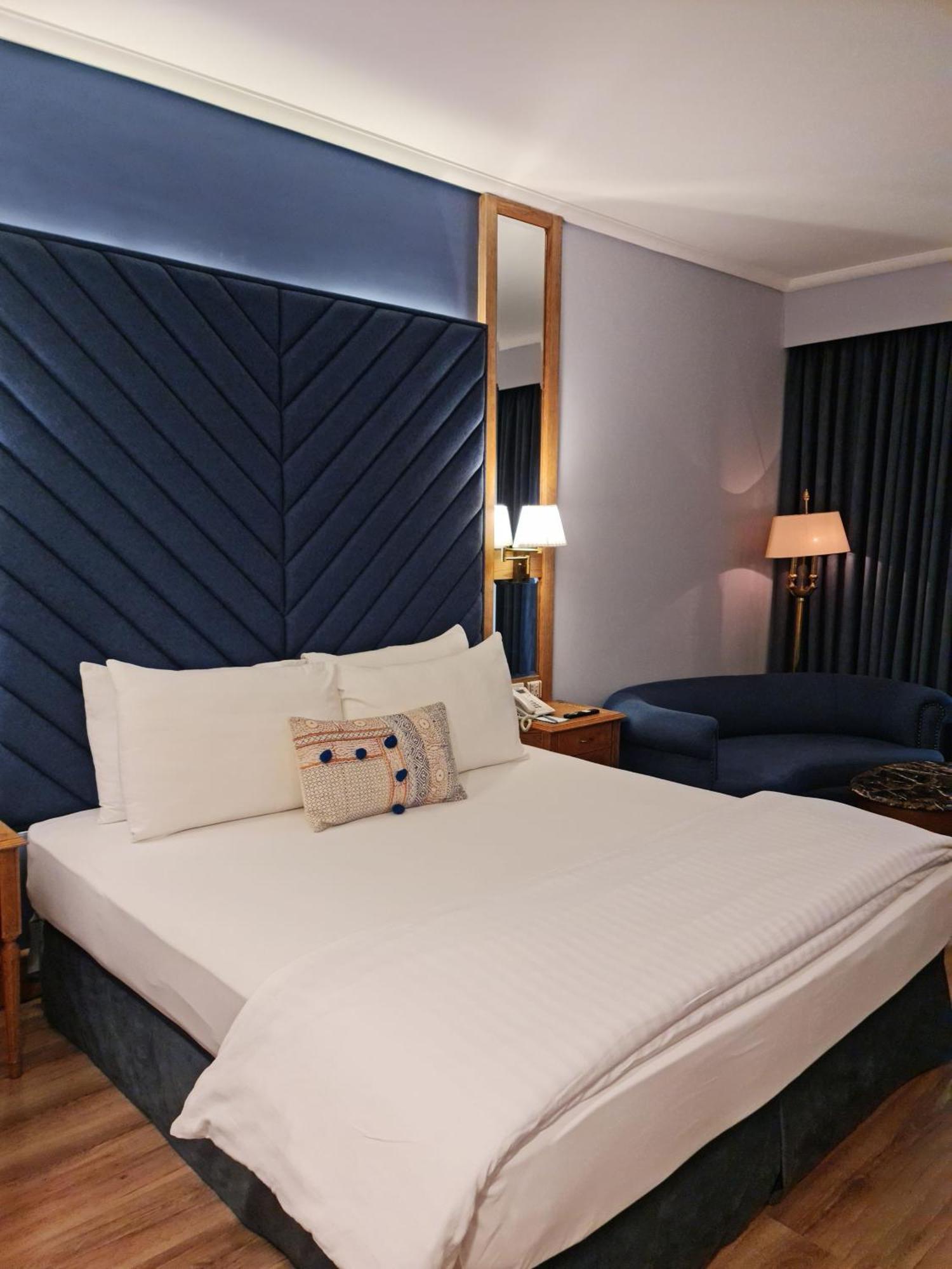 Deluxe Double or Twin Room with Hill View